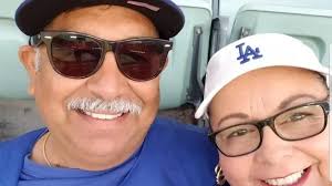 Cartero que trabajaba horas extras para comprar regalos de Navidad muere  atropellado en California