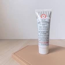 First Aid Beauty Pure Skin Face Cleanser Sample Health Beauty Face Skin Care On Carousell