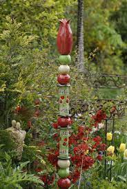 Hier finden sie gute töpfern ideen für den garten, die sich für eine charmante gartengestaltung eignen. Keramik Stele Dekoration Getopfert Handarbeit Garten Rosenkugel Ton In Ebay Garden Art Sculptures Garden Pottery Garden Totem