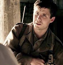 Hii💖😘, can you do some fluffy George Luz headcanons? i love your  writing♥️🌺