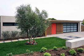 Then here's an idea that will blow your mind! 25 Garden Designs For Midcentury Modern Homes