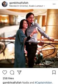 Gambit saifullah, elvina mohamad, hafreez adam, bella nazari, tash yong, aien zahalan, hani nazrina, nafiez zaidi, fikhree bakar, adeline tsen, nafiez drama shh… i love you. Akasia Shh I Love You Rumah Confession 4 Gambit Elvina Drama Realiti Tv Hiburan Forum Cari Infonet