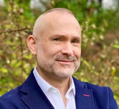 Stephen Arnold, Chief, Head of Global Rare Disease