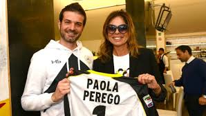 See more of giulia carnevale on facebook. Paola Perego E Lucio Presta In Visita Allo Stadio Friuli Bollicine Vip