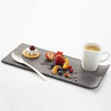 Assiette A Cafe Gourmand En Porcelaine Noire Basalt Revol Decoclico Cafe Gourmand Presentation Dessert Petit Dessert