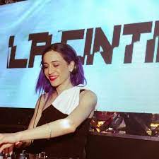 This will prevent cinthia from sending you messages, friend request or from viewing your profile. La Dj De Olivos Que Aprovecha La Cuarentena Para Mezclar Musica