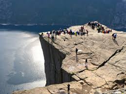 Die hinfahrt war ein absoluter genuss. Norwegens Wahrzeichen Die Wanderung Zum Preikestolen