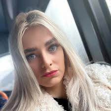 Does anyone know of any one beds or rooms in shared housing that accept  housing until I'm back