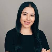 Vanessa Gomes's Instagram, Twitter & Facebook