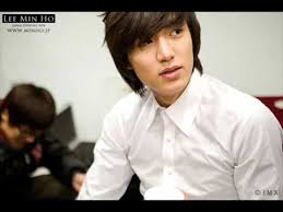 Kim bum, kim hyun joong and kim joon who plays the role of f4 members. Lee Min Ho Boy Over Flowers Youtube
