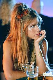 It tells the story of chris izzy cole, a tribute band singer who ascended to the position of lead vocalist of his favorite band. Rock Star 2001 Photo Gallery Imdb Jennifer Aniston Hair Jennifer Aniston Rock Star Hair
