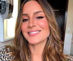 Born 10 july 1980) is a brazilian singer, songwriter, entrepreneur and television personality. Criminosos Usam Nome De Claudia Leitte Para Golpe Ibahia