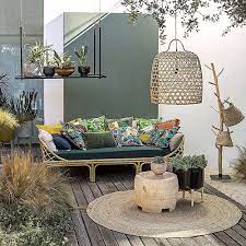 etagere a suspendre outdoor avec suspension en bois naturel et salon de jardin home decor exterior decor decor