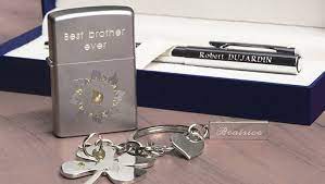 Personalized jewelry and gifts are especially meaningful and become heirlooms over time. Engraved Gifts Mister Minit