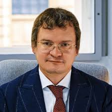 I was admitted as a lawyer to the Supreme Court of Victoria! Special thank  you to Lara Larking for moving my admission, to my team for putting