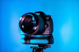 This post shows what is the most popular wedding photography gear in 2021 among the professional wedding photographers on shotkit. Our Wedding Photography Gear Checklist Create The Best Photos For Your Clients Formed From Light