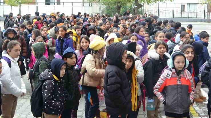 Ara tatil bitti, İstanbul'da öğrenciler ders başı yaptı İhlas Haber Ajansı
