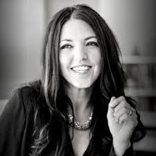 Heidi Washburn's Instagram, Twitter & Facebook