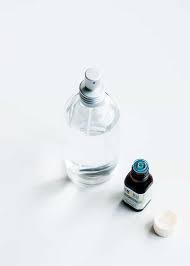 5 Naturally Antibacterial Bathroom Cleaners Helloglow Co