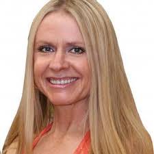 Jill Hendrickson's Instagram, Twitter & Facebook