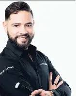 MAYBELLINE TOURS WITH JAIME IVAN