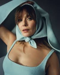 Elizabeth Olsen Wandavision Interview Elizabeth Olsen Is Ready To Lead The Mcu