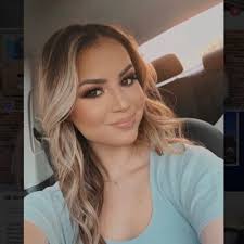 Abbey Cross (@abbeykcross)