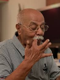 Not sure if I'm trying to take a picture of the moon, but @rannvijaysingha  is really sure it's not working. #Repost @swaroup_banerjee ・・・ . Frame  @rannvijaysingha @nikhilchinapa . Road Safety Rally #bikerally #