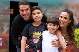 Poslechněte si wanessa camargo od wanessa camargo na deezeru. F5 Celebridades Wanessa Camargo E Familia Tiveram Diagnostico Positivo Para Covid Chorava 30 07 2020
