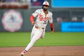 Willi Castro Trade Frenzy! Astros, Mariners & Padres Eye Twins Star! - Imagen principal del artículo