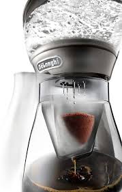 It has a permanent filter made of stainless steel, so you don't have to worry about buying more (and contributing to more waste). Buy De Longhi 3 In 1 Specialty Coffee Brewer Icedcoffee Maker Bold Cold Brew Gourmet Pour Over Premium Drip Sca Goldencup Certified Glass Carafe 8 Cup Icm17270 Online In Vietnam B07qm274fc