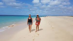 Maybe you would like to learn more about one of these? Kapverden Strandwandern In Sal Oder Boa Vista Kapverden Reisen Und Wandern Im Inselparadies