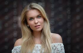 A young woman goes missing in the college town of athens, georgia, and her description reminds julia carroll of herself: Wallpaper Girl Model Long Hair Photo Blue Eyes Lips Face Blonde Portrait Mouth Close Up Lace Open Mouth Looking At Camera Depth Of Field Straight Hair Images For Desktop Section Devushki