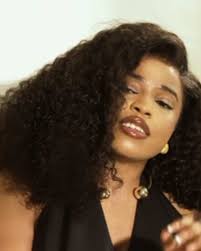 Gene geng geng 😂 . Contact pour ma robe et accessories: 6 55 92 68 50