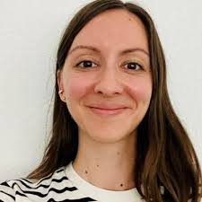 Hello ! Bon ben, tout est dit dans l'image, non ? Je cherche un•e ado  (collège/lycée) qui se fait de l'argent de poche (ou plus !) en revendant  des sneakers. Vous avez