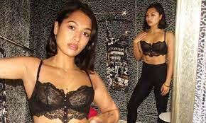Vanessa White displays her cleavage in Victorias Secret lingerie | Daily  Mail Online