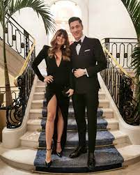 Her videos, along with brent terhune's and sarah cooper's have made this all better! Watches Of Famous Footballers Robert Lewandowski Rl9 Ch24 Pl