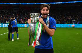 Pietro locatelli, italian violinist and composer, one of the first great violinists who practiced virtuosity for virtuosity's sake, thereby extending the technical vocabulary of the violin. Breaking Romano Confirms Total Agreement Between Juventus And Sassuolo For Locatelli Juvefc Com