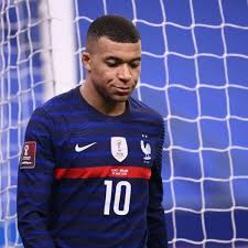 Mbappe holds all the cards in regards to his future with psg. Kylian Mbappe Paris Saint Germain Ready To Sell France Striker This Summer Paper Round Eurosport