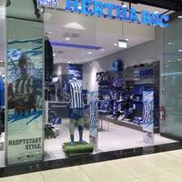 Hertha bsc berlin größe m nike feldspieler mit. Photos At Hertha Bsc Fanshop Potsdamer Platz Leipziger Platz 12