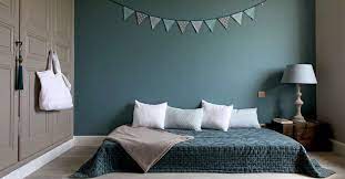Comme pour le vert, n'hésitez pas à associer le beige à l'alliance du bleu et du beige est particulièrement recommandée dans les grands espaces ouverts. Chambre Bleu Canard Toutes Nos Idees Pour Une Decoration Reussie