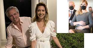 Su pareja, fabiola yáñez, es periodista y actriz, tiene un hijo y hasta su perro tiene una cuenta en redes sociales Zh9amgvbacetnm