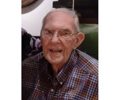 Mary Immel's Instagram, Twitter & Facebook