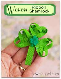Woven Ribbon Shamrock Tutorial Con Imagenes Monos Para El Cabello De Boutique Adornos Con Tela Monos De Liston