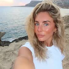 Cancer-stricken mum who hoped to see young son grow up loses fight for  battle