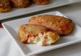 En resumen, para preparar estos pimientos del piquillo rellenos de bacalao simplemente hay que hacer una bechamel como si 2 pimientos del piquillo. Pin En Recetas