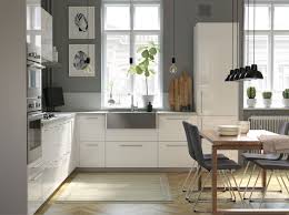 A Modern Bright And Airy Kitchen With Wooden Detail Kitchen Inspirations Countertops Ikea Kitchen