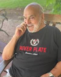 Lima duarte was born on march 29, 1930 in sacramento, minas gerais, brazil as ariclenes venâncio martins. Isolado Em Sitio Lima Duarte Celebra Os 91 Anos E As Duas Vacinas Que Ja Tomou Contra A Covid Mas Lamenta Momento Atual Do Pais Tv E Lazer Extra Online