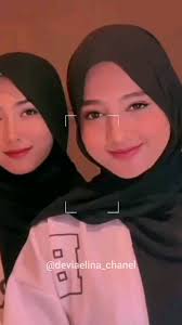 Devia Elina With Hijab