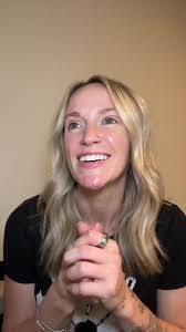 Shannon Traynor's Instagram, Twitter & Facebook